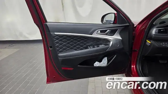 Genesis G70 2019 — ფოტო 14/36