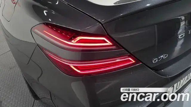 Genesis G70 2021 — ფოტო 24/30