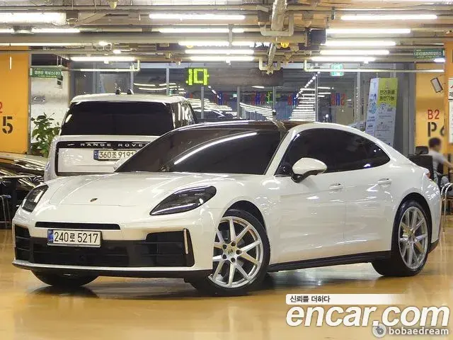 Porsche Panamera 2024 — Photo 1/20