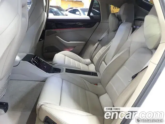 Porsche Panamera 2024 — Photo 8/20