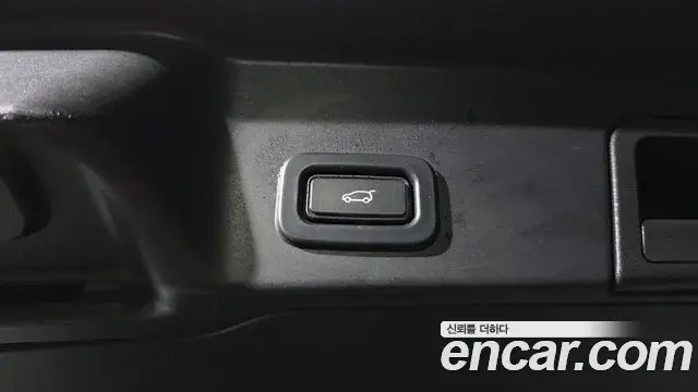 Land Rover Range Rover Evoque 2020 — Фото 18/20
