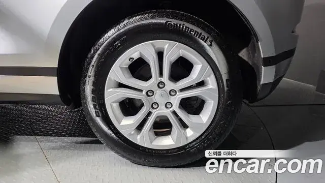 Land Rover Range Rover Evoque 2020 — ფოტო 31/35