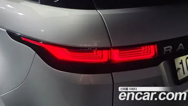Land Rover Range Rover Evoque 2020 — ფოტო 27/35