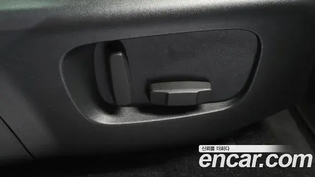Land Rover Range Rover Evoque 2020 — ფოტო 12/35