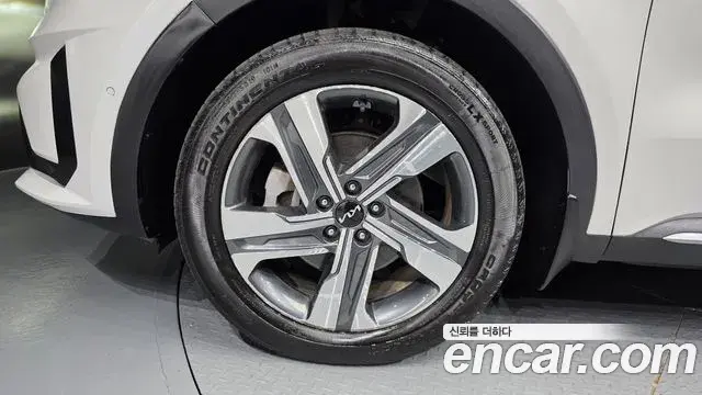 Kia Sorento 2023 — ფოტო 1/40