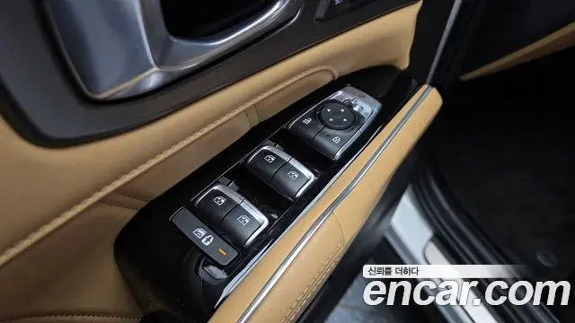 Kia Sorento 2023 — ფოტო 21/40
