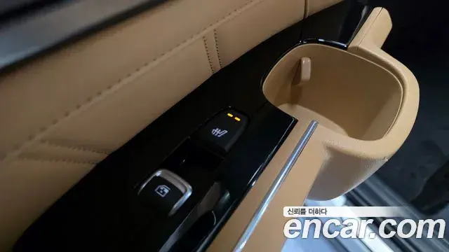Kia Sorento 2023 — ფოტო 12/40