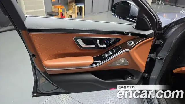 Mercedes-Benz S-Class 2021 — ფოტო 25/40