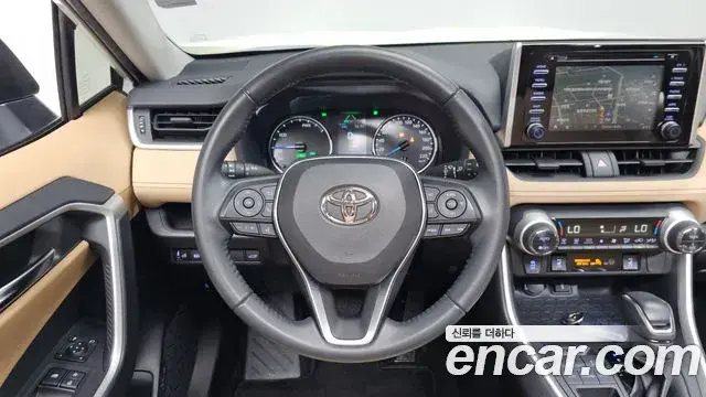 Toyota RAV4 2022 — Şəkil 29/31
