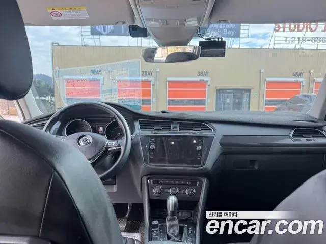 Volkswagen Tiguan 2020 — Photo 17/19