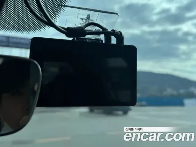 Volkswagen Tiguan 2020 — Photo 2/19
