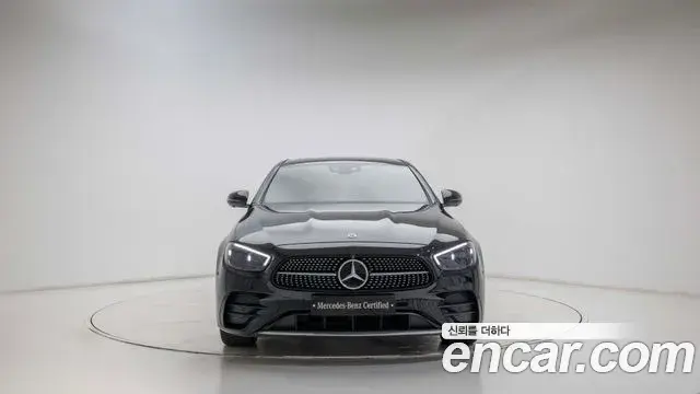 Mercedes-Benz E-Class 2022 — Фото 5/20