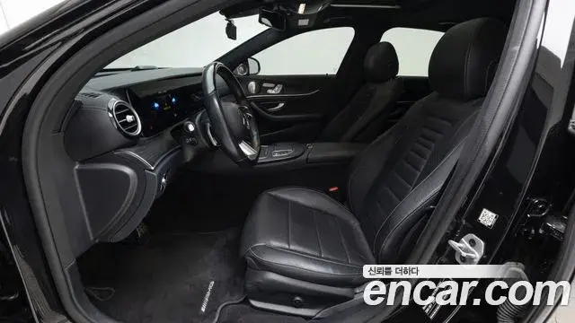 Mercedes-Benz E-Class 2022 — Фото 15/20