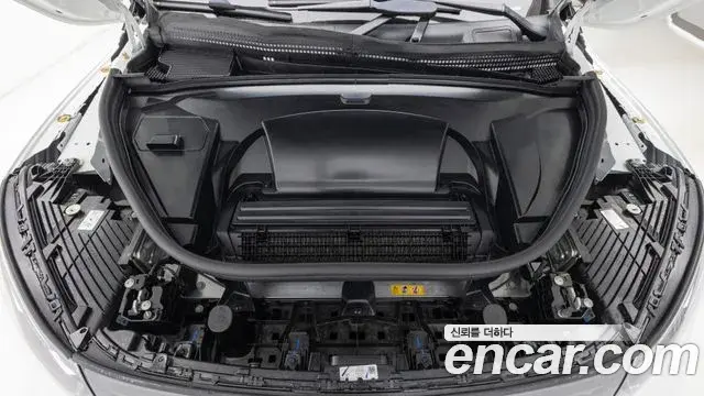 Mercedes-Benz EQE SUV 2024 — Photo 11/20