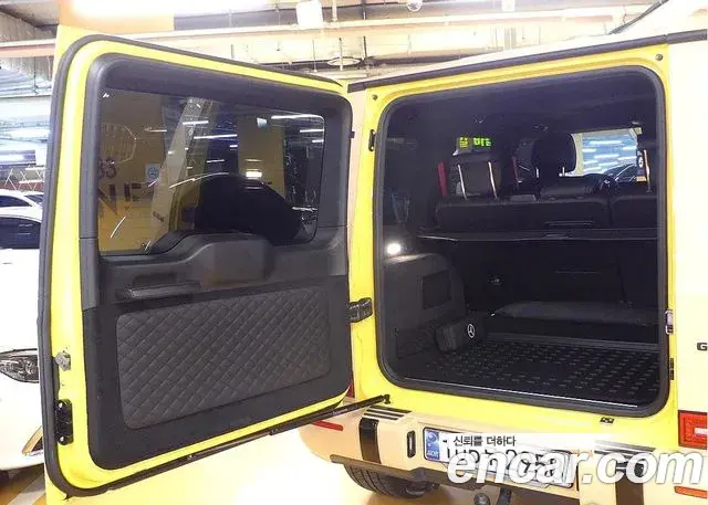 Mercedes-Benz G-Class 2024 — Photo 13/20