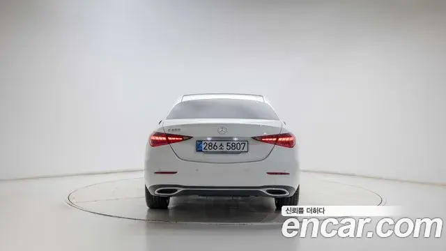 Mercedes-Benz C-Class 2026 — Photo 10/20