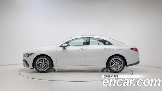 Mercedes-Benz CLA-Class 2026 — Photo 7/20