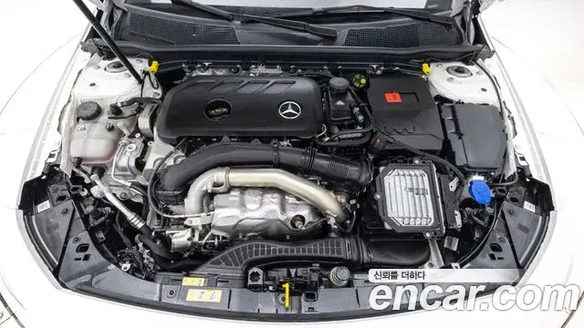 Mercedes-Benz CLA-Class 2026 — Photo 18/20