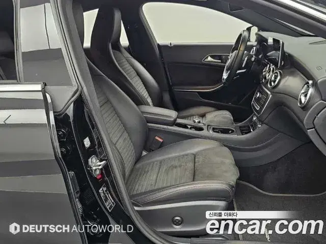 Mercedes-Benz CLA-Class 2018 — Photo 18/20