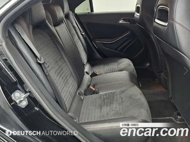 Mercedes-Benz CLA-Class 2018 — Photo 11/20