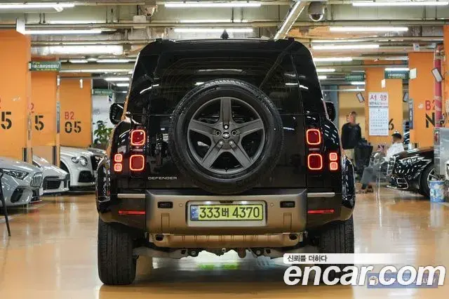Land Rover Defender 2024 — Şəkil 13/19