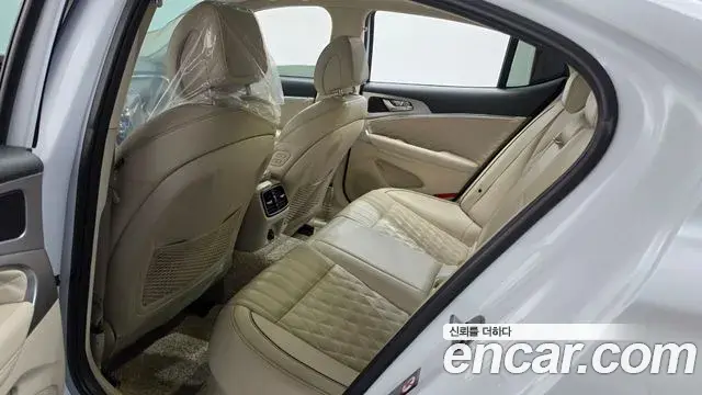 Genesis G70 2018 — Şəkil 17/36