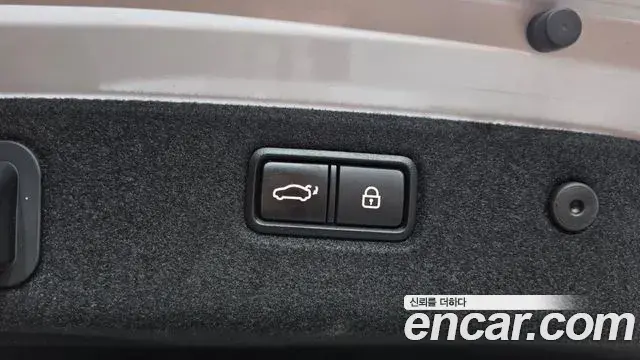 Genesis G70 2018 — Şəkil 35/36