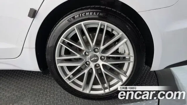 Genesis G70 2018 — Şəkil 15/36