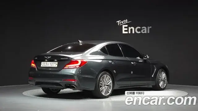 Genesis G70 2019 — ფოტო 1/32