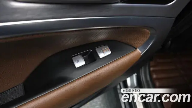 Genesis G70 2019 — ფოტო 32/32