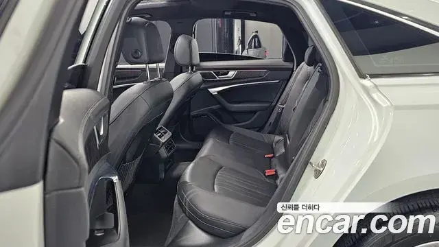 Audi A6 2021 — Фото 12/20