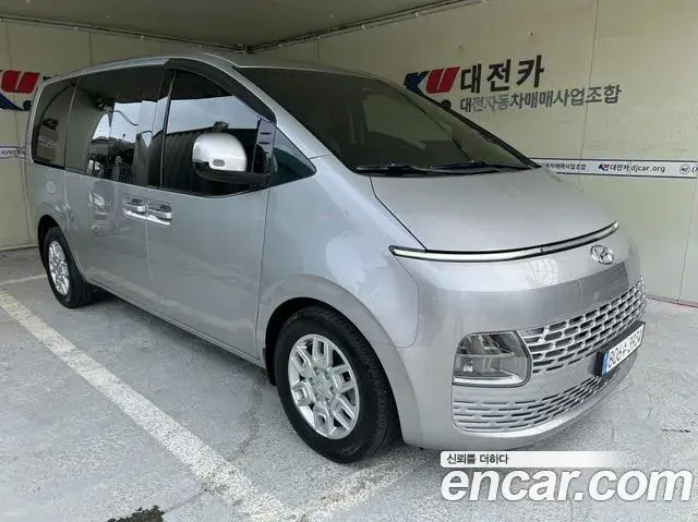 Hyundai Staria 2022 — Фото 9/20