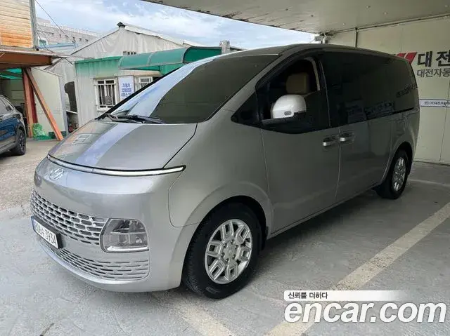Hyundai Staria 2022 — Фото 2/20