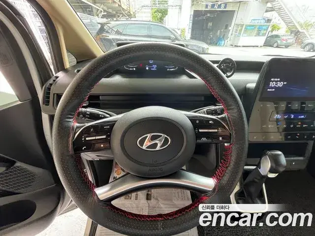 Hyundai Staria 2022 — Фото 12/20