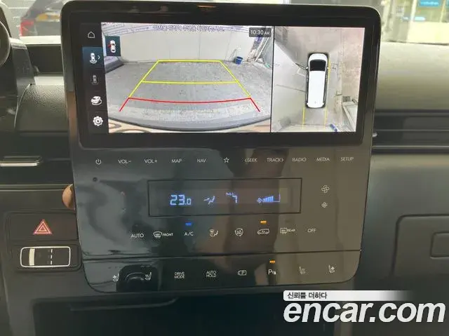 Hyundai Staria 2022 — Фото 16/20