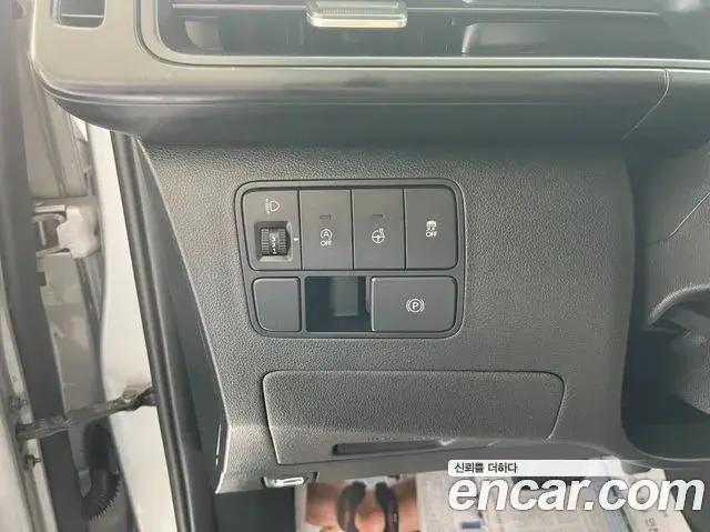 Hyundai Staria 2022 — Фото 17/20
