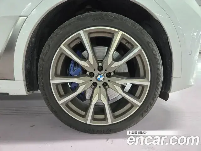 BMW X7 2019 — Фото 19/20