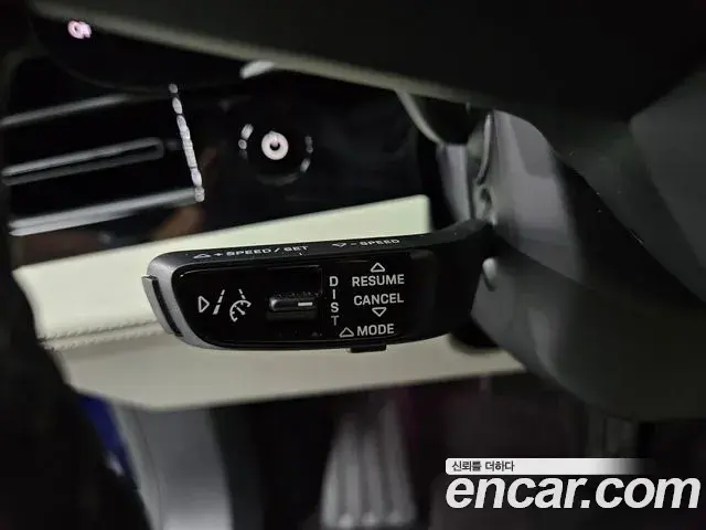 Porsche Taycan 2021 — Photo 7/19