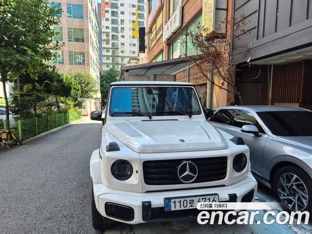 Mercedes-Benz G-Class 2025 — Photo 1/9