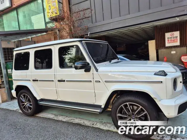 Mercedes-Benz G-Class 2025 — Photo 6/9