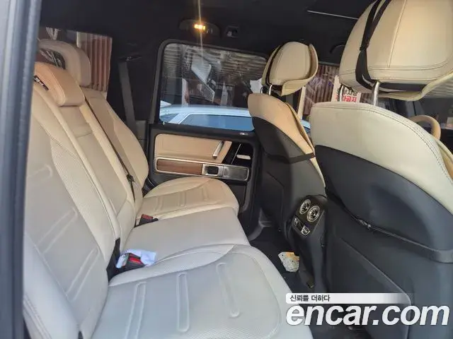 Mercedes-Benz G-Class 2025 — Photo 5/9