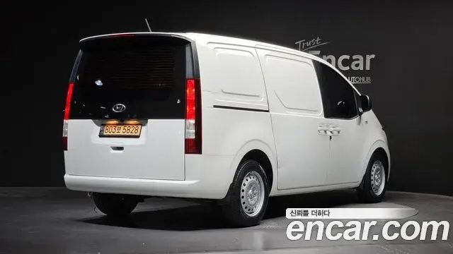 Hyundai Staria 2022 — Фото 2/20