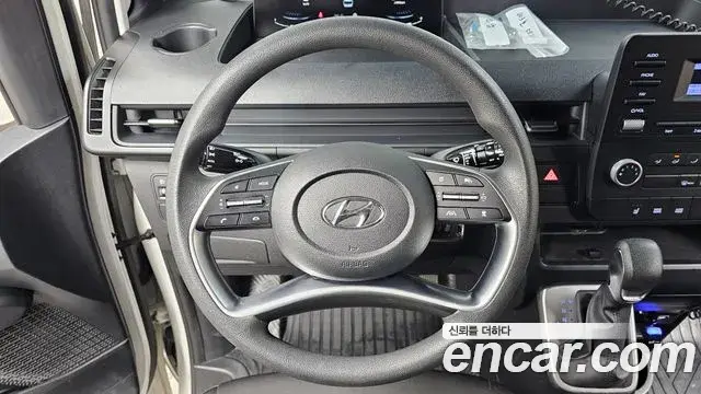 Hyundai Staria 2022 — Фото 12/20