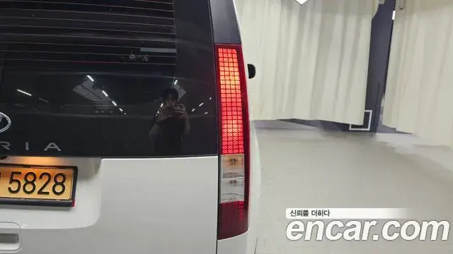 Hyundai Staria 2022 — Photo 22/32