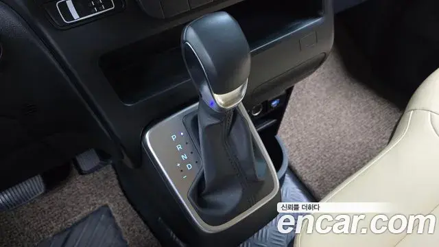 Hyundai Staria 2024 — Фото 9/20