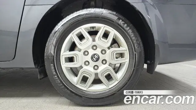 Hyundai Staria 2024 — Şəkil 23/30