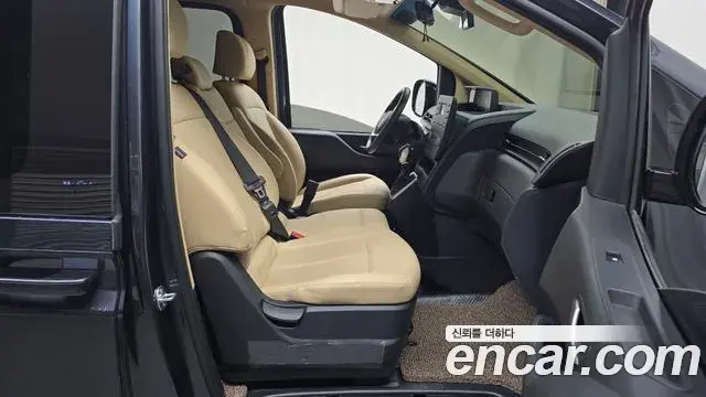 Hyundai Staria 2024 — Şəkil 2/30