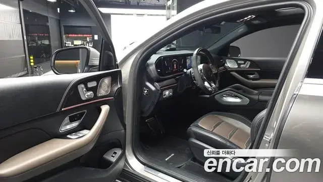 Mercedes-Benz GLE-Class 2023 — Фото 10/20