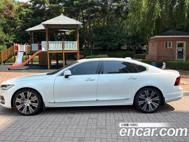 Volvo S90 2024 — Photo 4/10