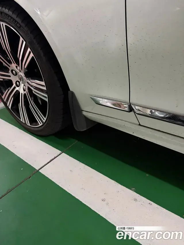 Volvo S90 2024 — Photo 2/10